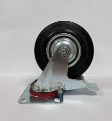 Колесо ф125 резина черн. поворот. с/т (Китай)