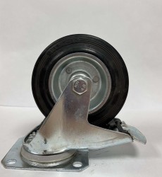 Колесо ф125 резина черн. поворот. с/т (Германия)