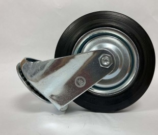 Колесо ф160 резина черн. под болт поворот. б/т (Китай)